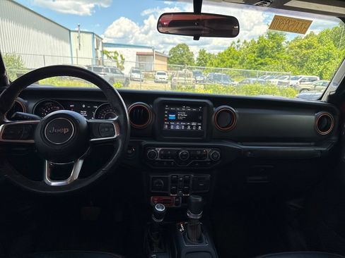 Used 2021 Jeep Gladiator Mojave w/ Cold Weather Group AWD/4WD image 33