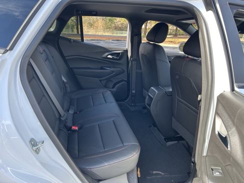 Certified 2026 Chevrolet Trax RS w/ Sunroof Package image 37