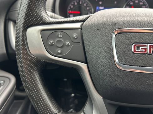 Used 2022 GMC Terrain SLE w/ Driver Convenience Package AWD/4WD image 17