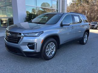 Used 2023 Chevrolet Traverse LT video 1