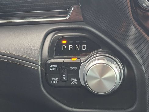 Used 2023 RAM 1500 Limited AWD/4WD image 17