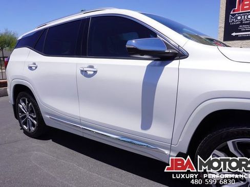 Used 2020 GMC Terrain Denali w/ Denali Premium Package FWD image 18