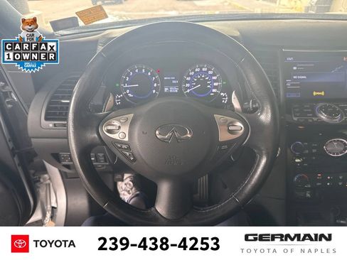Used 2017 INFINITI QX70 2WD w/ Premium Package image 14