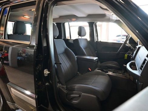 Used 2012 Jeep Liberty Sport AWD/4WD image 28