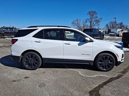 Used 2024 Chevrolet Equinox RS AWD/4WD image 13