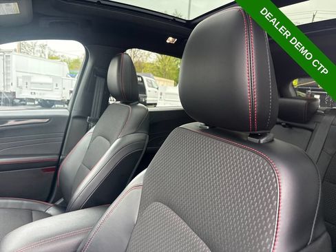 Used 2024 Ford Escape ST-Line Select w/ Tech Pack #2 AWD/4WD image 25