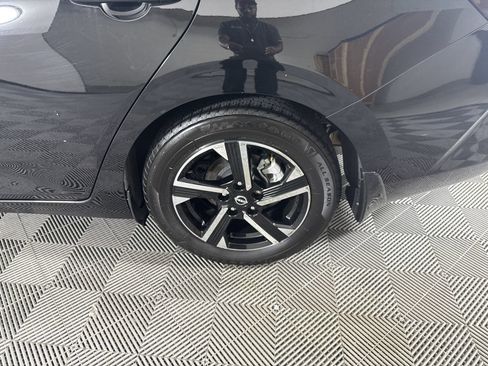 Used 2024 Nissan Sentra SV FWD image 13