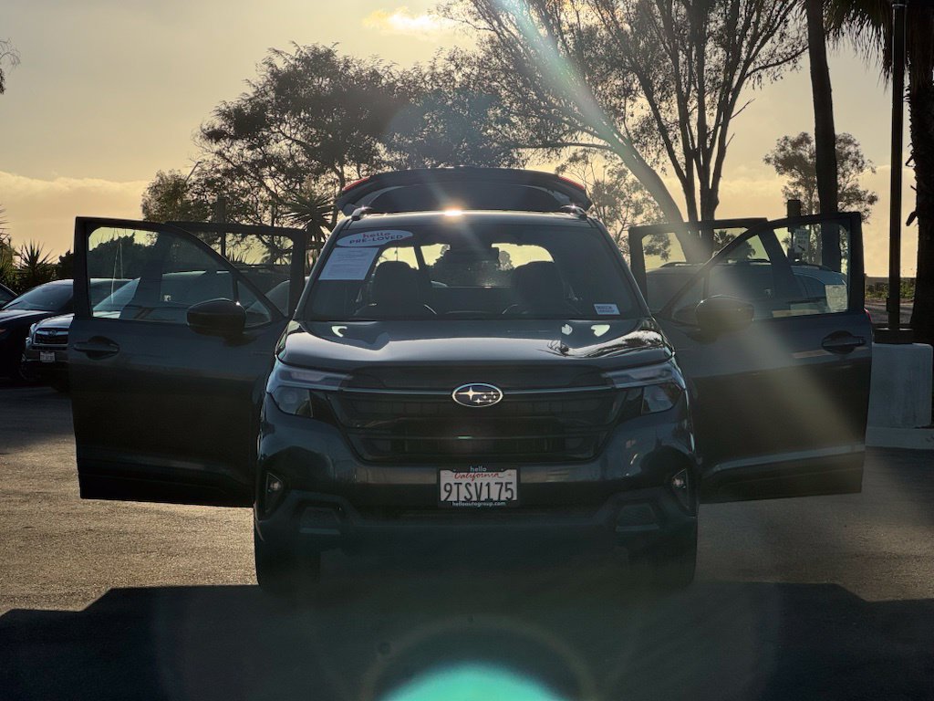 Used 2025 Subaru Forester Touring AWD/4WD image 27