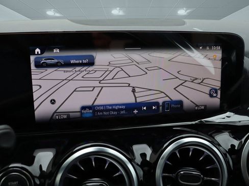 New 2025 Mercedes-Benz GLA 250 image 40