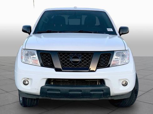 Used 2018 Nissan Frontier SV w/ Value Truck Package image 4