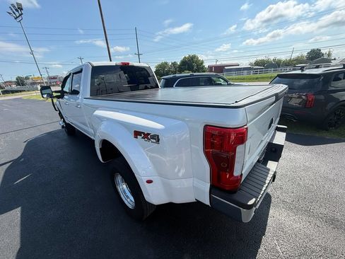 Used 2018 Ford F350 Lariat w/ Lariat Ultimate Package AWD/4WD image 6