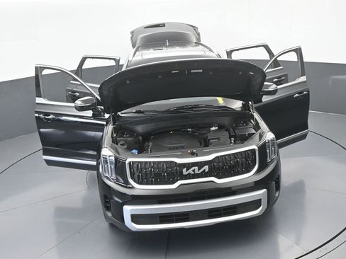 Used 2024 Kia Telluride EX w/ EX Captain's Chair Package FWD image 73