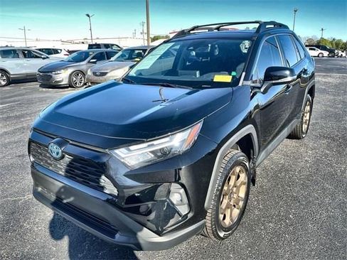 Used 2023 Toyota RAV4 AWD Hybrid image 13