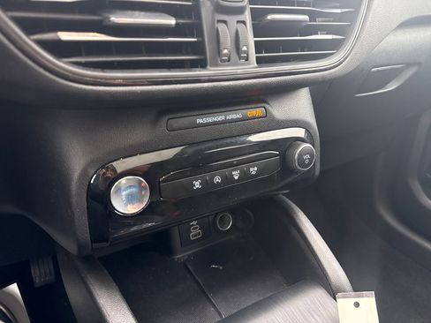 Used 2025 Ford Escape ST-Line w/ Tech Pack #1 image 32