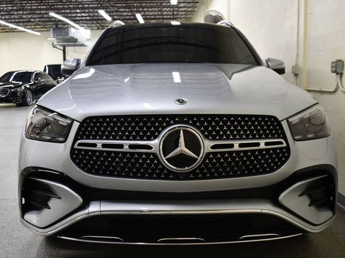 Used 2024 Mercedes-Benz GLE 450 4MATIC image 5