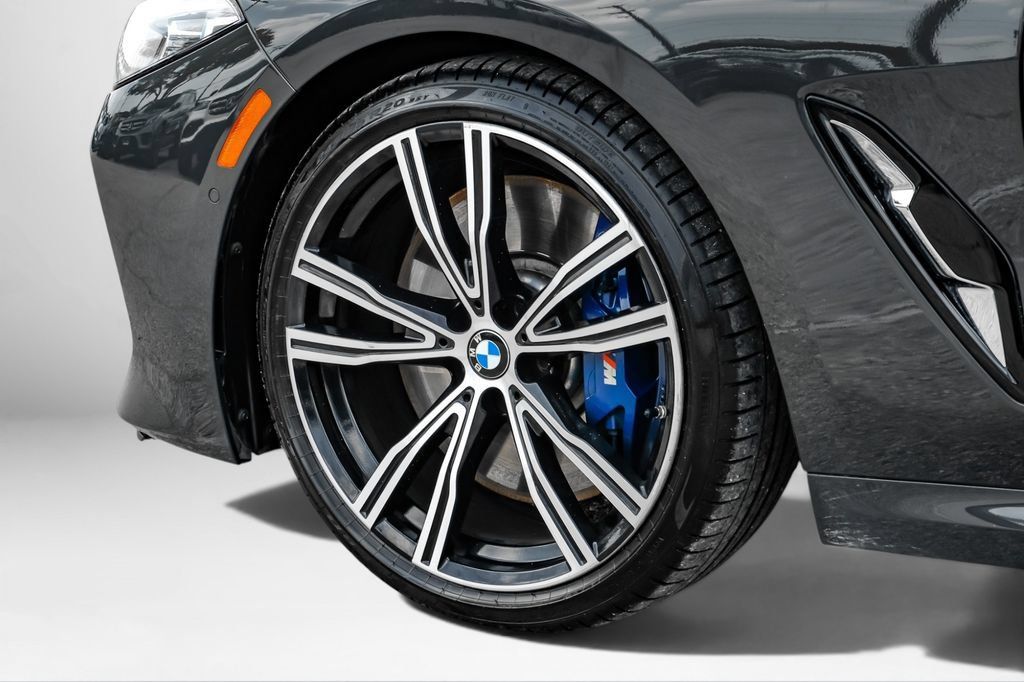Used 2019 BMW M850i xDrive Coupe w/ Driving Assistance Package AWD/4WD image 43