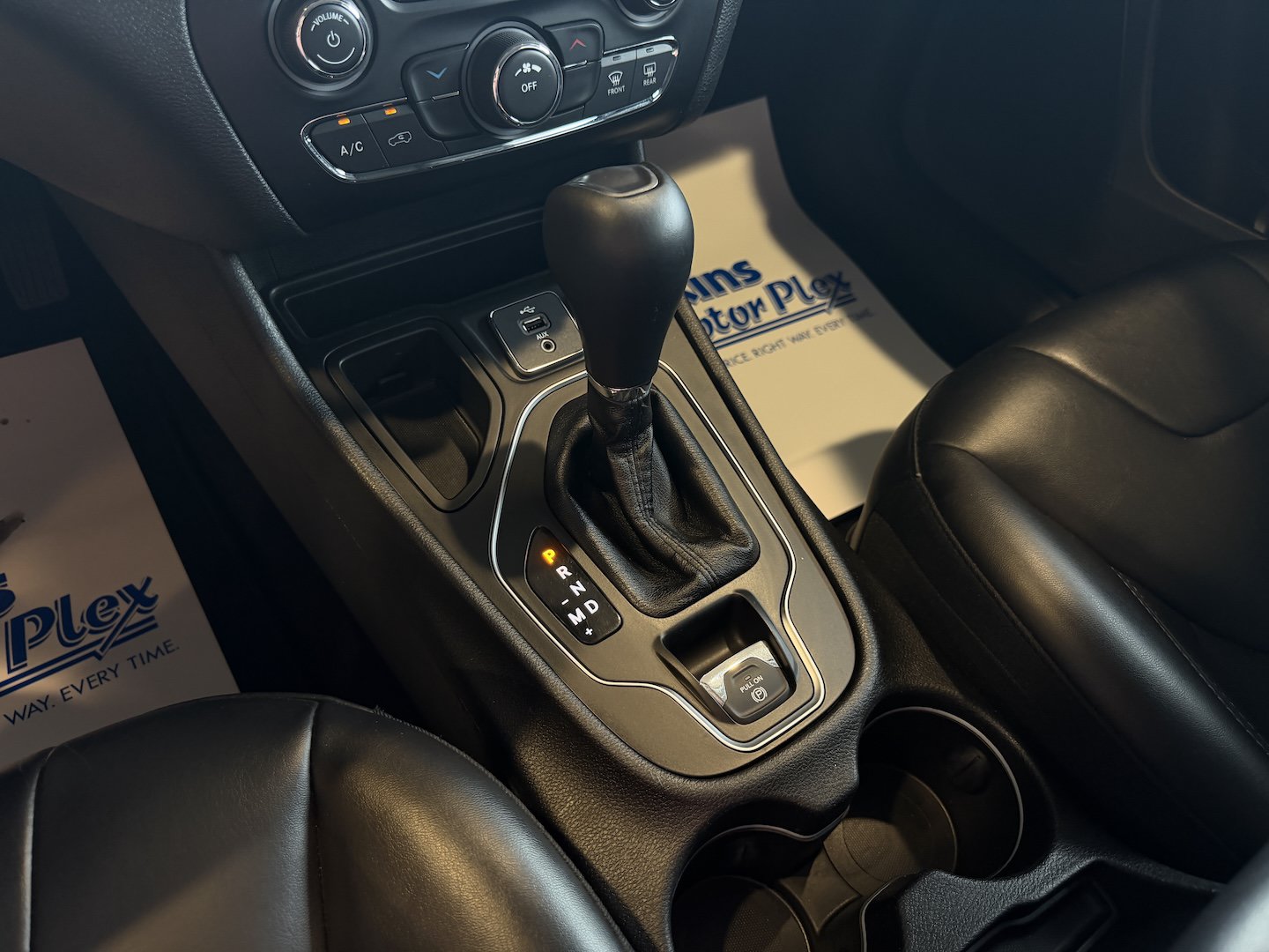 Used 2019 Jeep Cherokee Latitude Plus FWD image 20