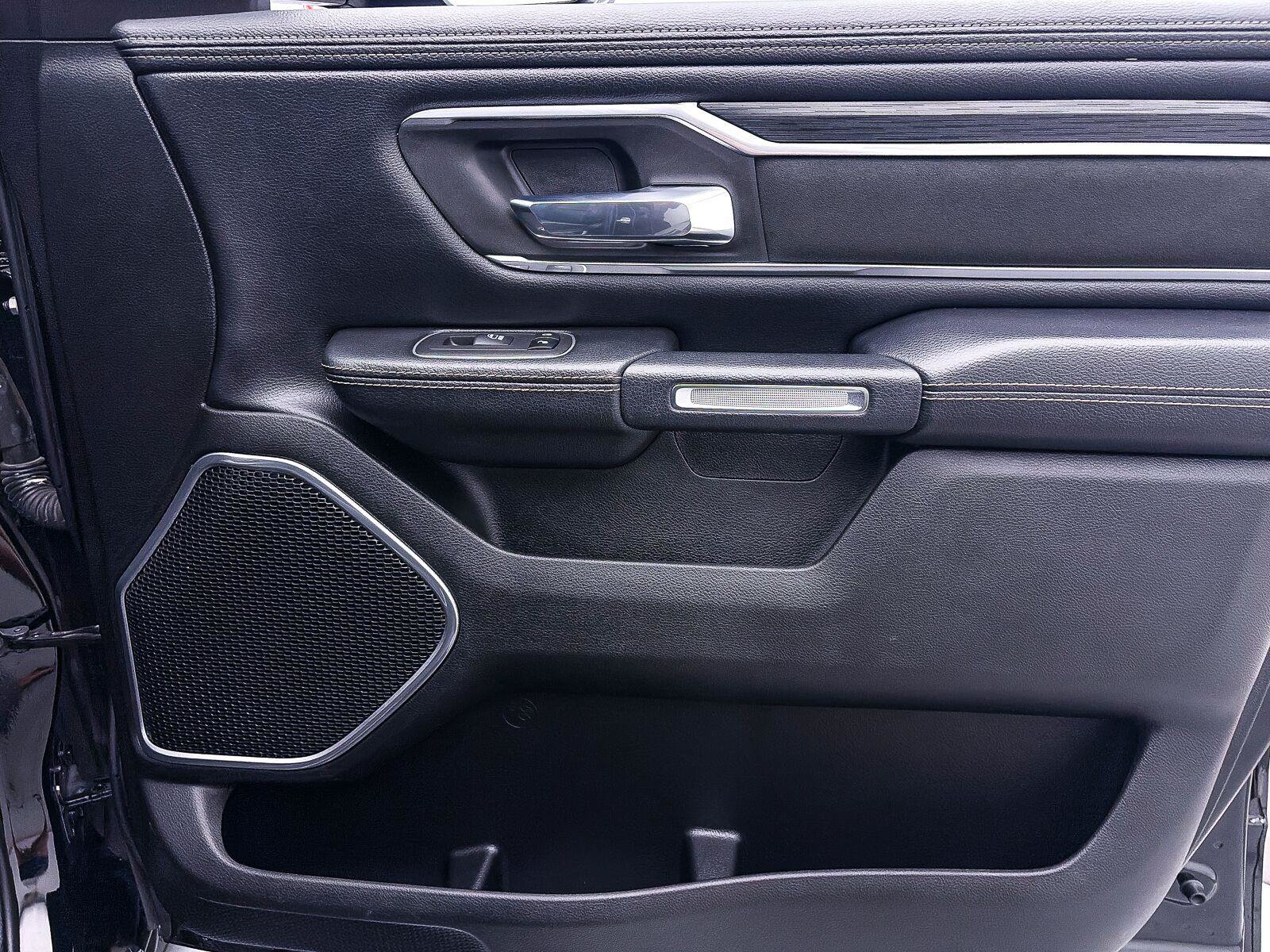 Used 2023 RAM 1500 Laramie AWD/4WD image 37
