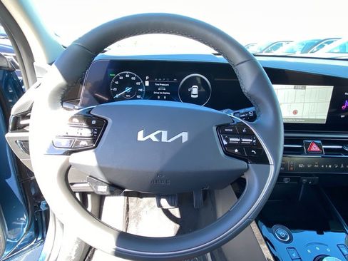 New 2025 Kia Niro Wind image 16
