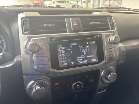 Used 2018 Toyota 4Runner SR5 AWD/4WD image 13