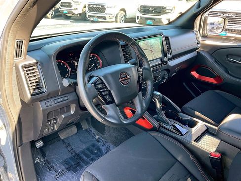 Used 2023 Nissan Frontier PRO-4X w/ Tow Package image 8