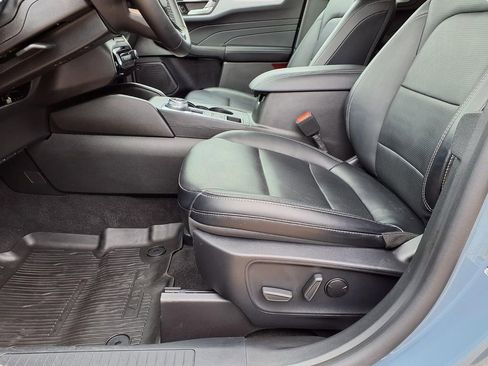 Used 2025 Ford Escape Platinum image 22