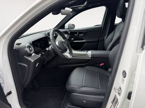 Certified 2026 Mercedes-Benz GLC 300 4MATIC image 11