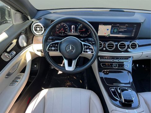 Used 2019 Mercedes-Benz E 300 E 300 image 24