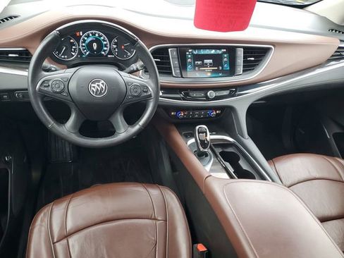 Used 2018 Buick Enclave Avenir w/ Avenir Technology Package image 10