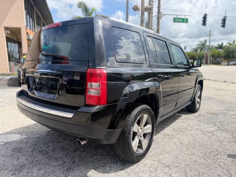 Used 2017 Jeep Patriot High Altitude AWD/4WD image 5