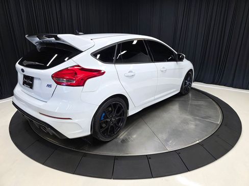 Used 2017 Ford Focus RS AWD/4WD image 13