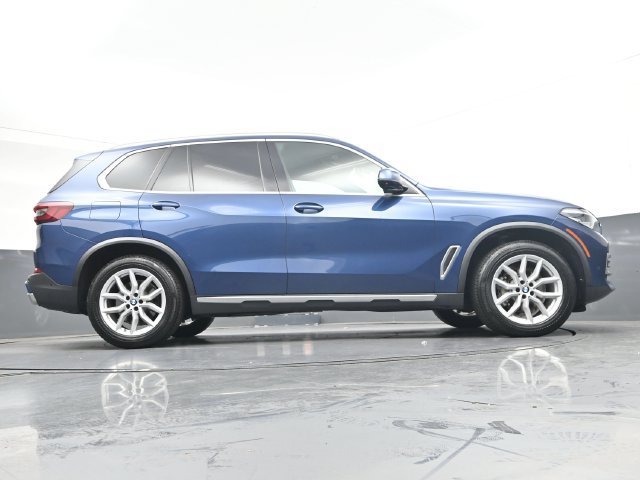 Used 2021 BMW X5 xDrive40i w/ Convenience Package AWD/4WD image 31