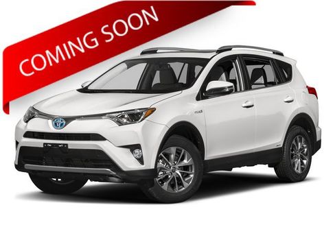 Used 2018 Toyota RAV4 LE AWD/4WD image 1