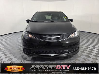 New 2026 Chrysler Voyager LX