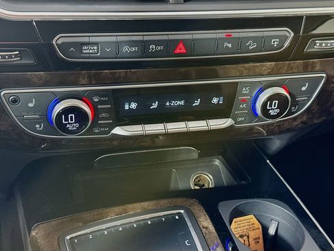 Used 2017 Audi Q7 3.0T Prestige image 17
