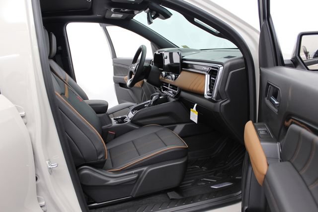 New 2026 GMC Canyon AT4 w/ Technology Plus Package AWD/4WD image 20