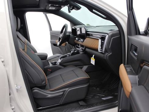 New 2026 GMC Canyon AT4 w/ Technology Plus Package AWD/4WD image 20
