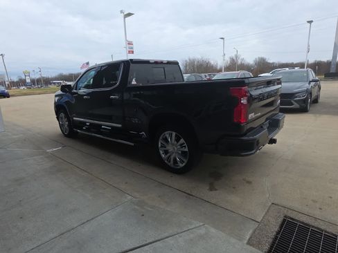 Used 2024 Chevrolet Silverado 1500 High Country w/ High Country Premium Package image 8