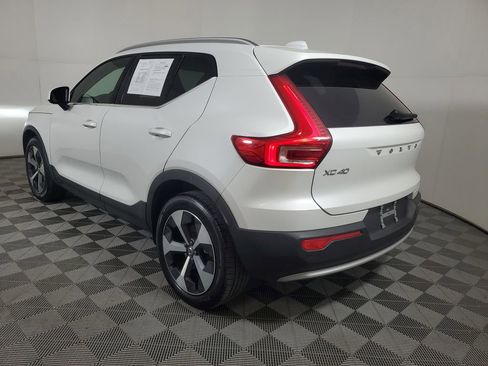 Certified 2025 Volvo XC40 B5 Core image 6