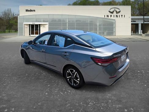 Used 2025 Nissan Sentra SV FWD image 5