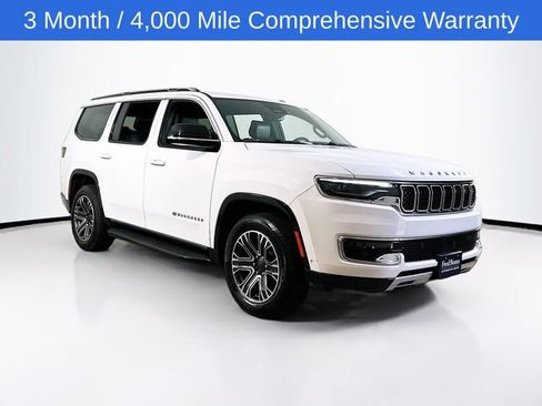 Used 2024 Jeep Wagoneer Series II w/ Flexible Seating Group AWD/4WD image 1