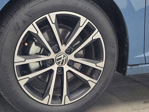 Used 2025 Volkswagen Jetta Sport FWD image 31