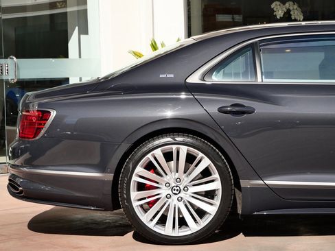 New 2025 Bentley Flying Spur Plug-In Hybrid image 25