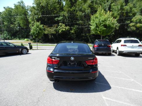 Used 2018 BMW 330i Gran Turismo xDrive AWD/4WD image 5