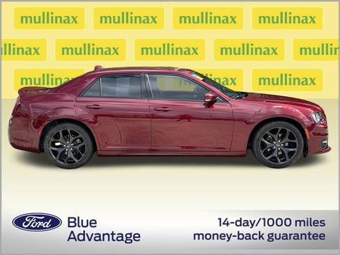 Used 2020 Chrysler 300 S w/ Safetytec Plus Group image 2