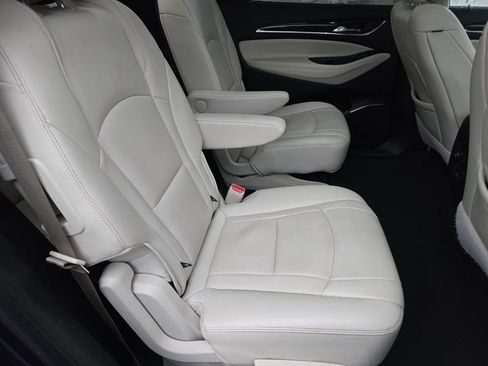 Used 2022 Buick Enclave Premium w/ Experience Buick Package image 31