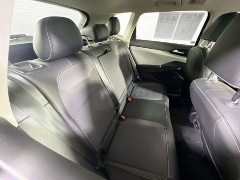 Used 2023 Volkswagen Taos SE image 26