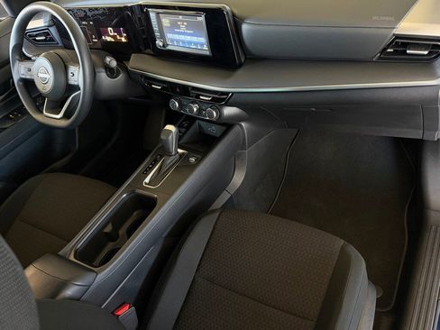 Used 2025 Nissan Kicks S image 22