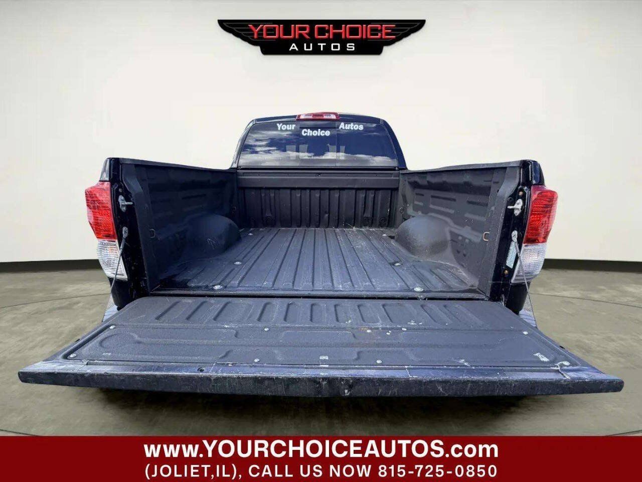 Used 2012 Toyota Tundra 4x4 Double Cab w/ SR5 Pkg image 5