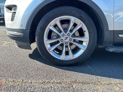 Used 2018 Ford Explorer Limited w/ Equipment Group 301A FWD image 25
